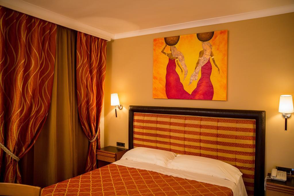 Hotel Ares Pontinia Room photo